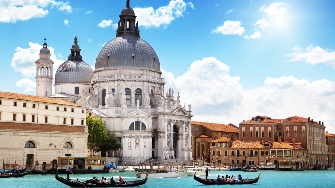 水上城市威尼斯风景桌面壁纸